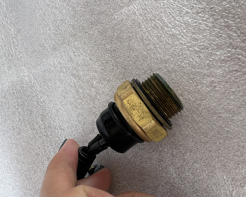 Foton partes del motor del camión control de temperatura montaje del interruptor bajo MOQ y para piezas de automóviles