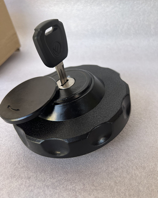 Conjunto de cubierta del tanque de combustible M4110030100A0 para material de aluminio de la serie Foton de camiones pesados