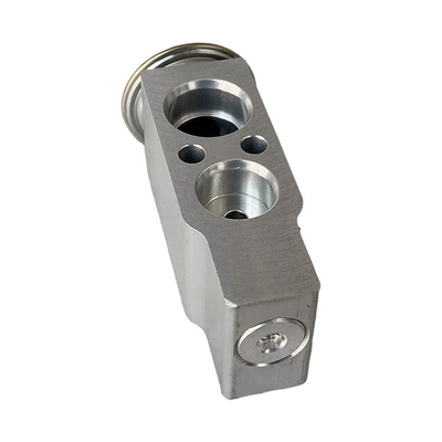 NO. OE L1811011100A0 válvula de expansión para el motor 2.4 Fukuda Omac S3 S5 Ohling CTS